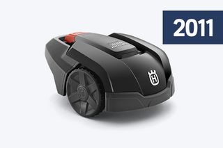 The Husqvarna 305 was the first 3rd Generation Automower®, released in 2011